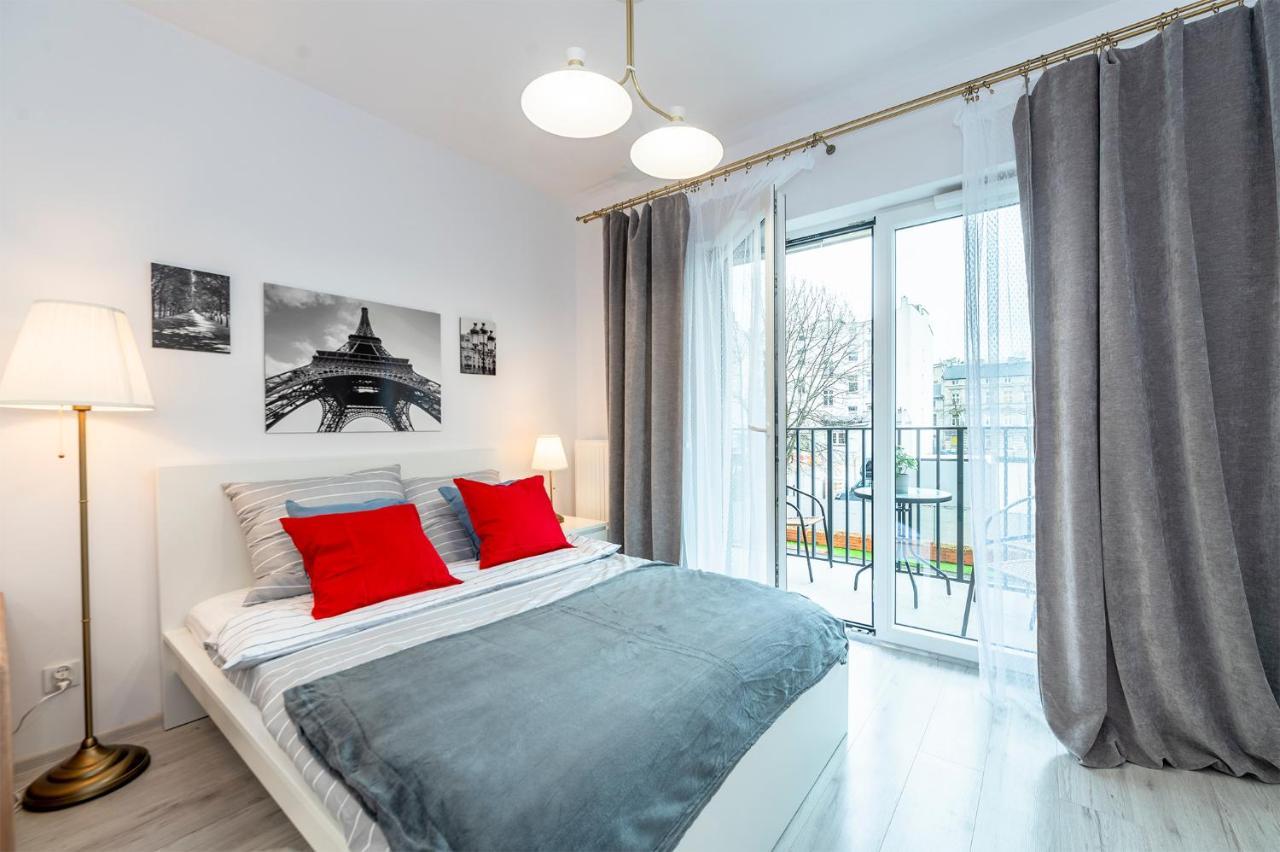 Luxury In City -3- Studio Bright & Secure Free Parking Лодзь Экстерьер фото
