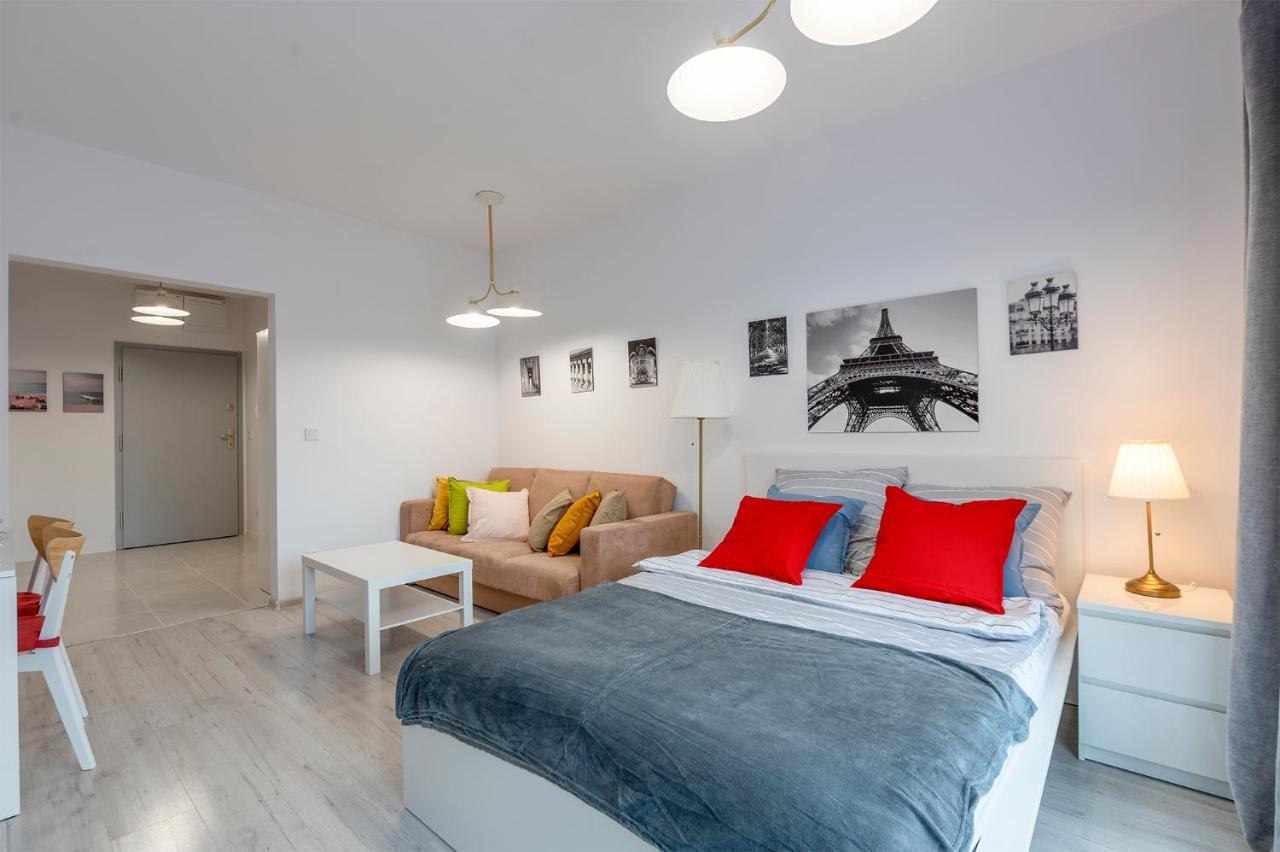 Luxury In City -3- Studio Bright & Secure Free Parking Лодзь Экстерьер фото