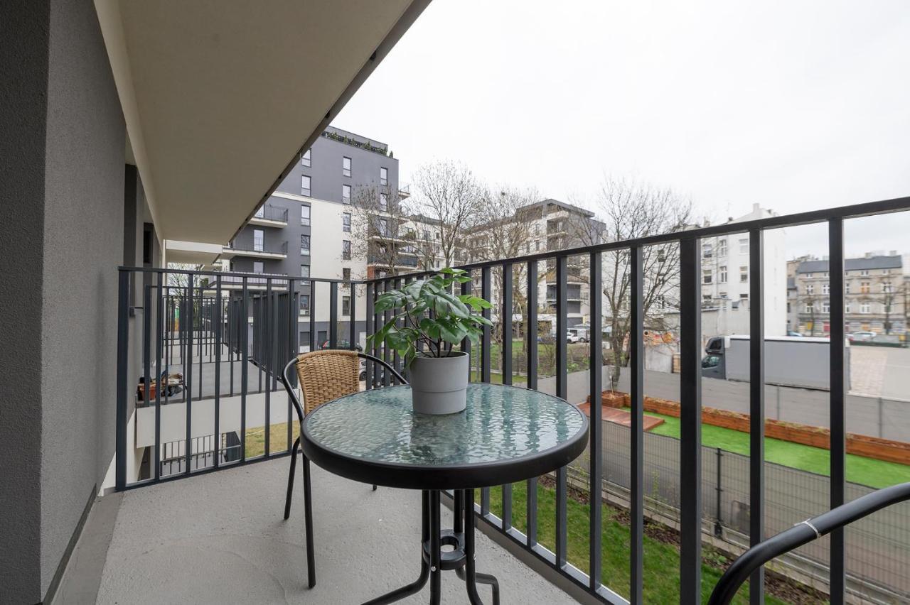 Luxury In City -3- Studio Bright & Secure Free Parking Лодзь Экстерьер фото